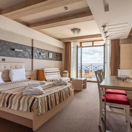 Apartament Milmari & *