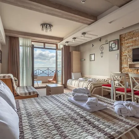 Milmari & Apartament *